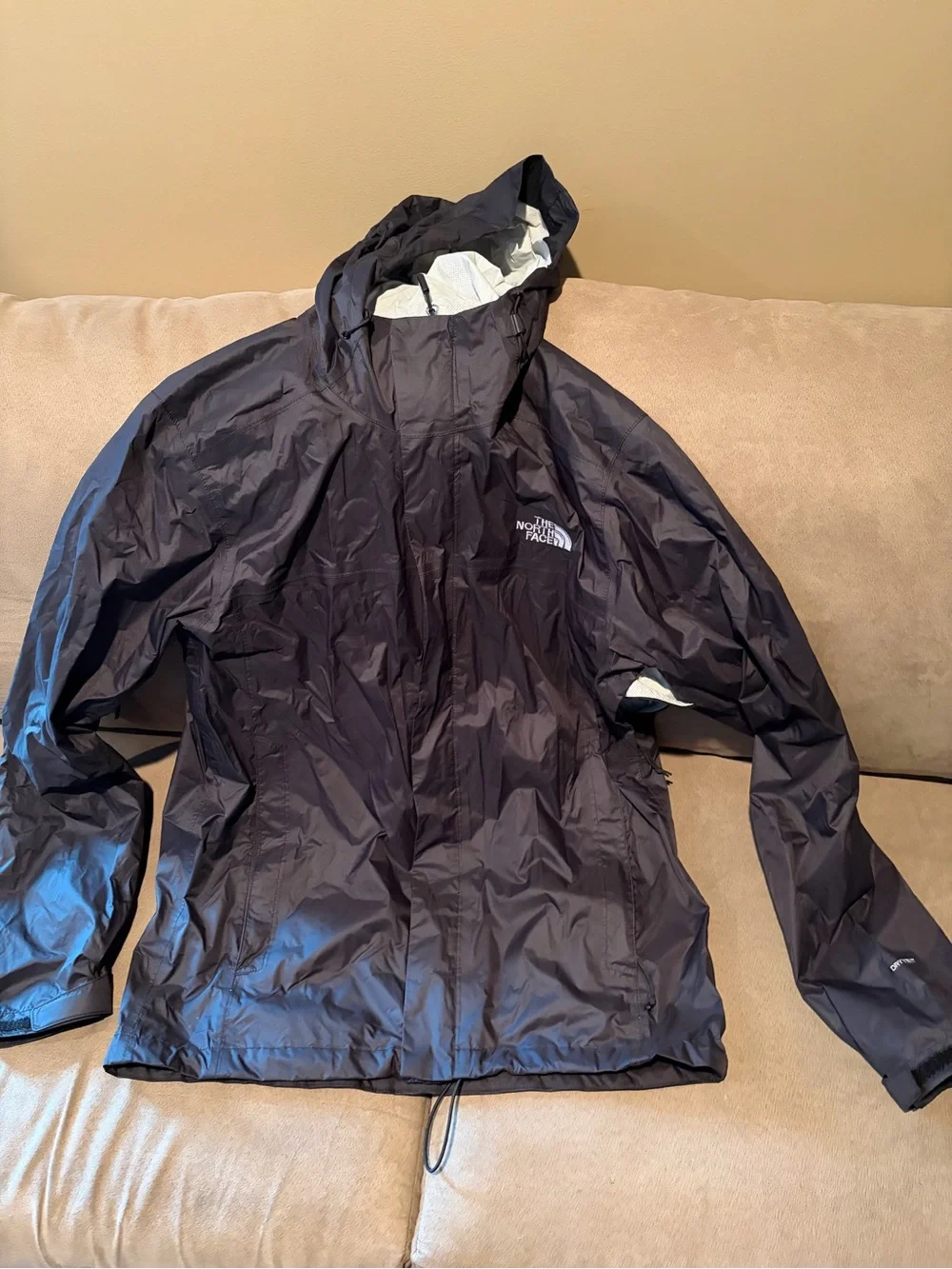 The North Face Men’s Venture 2 Hooded Rain Jacket - size Medium